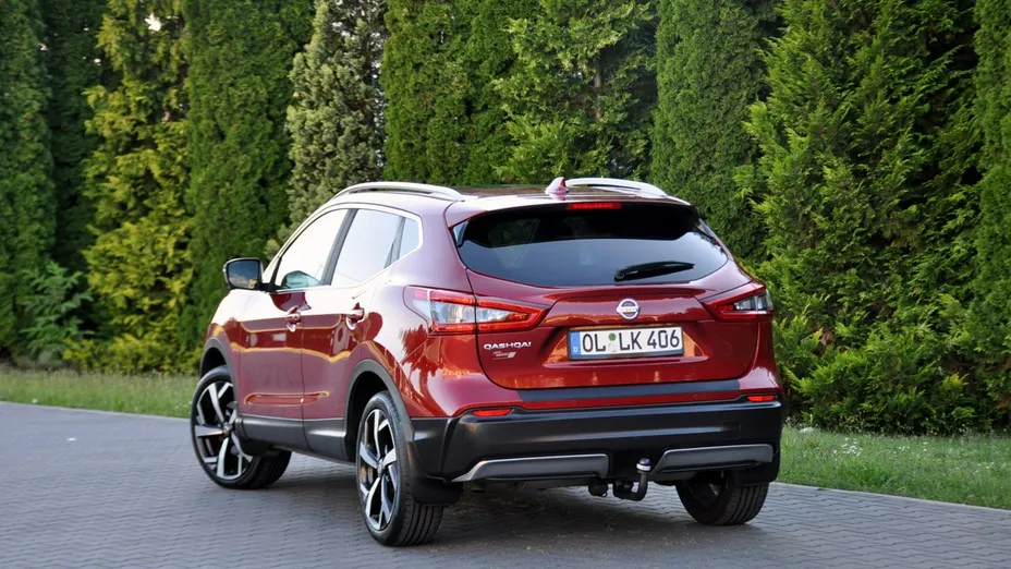 NISSAN Qashqai -
