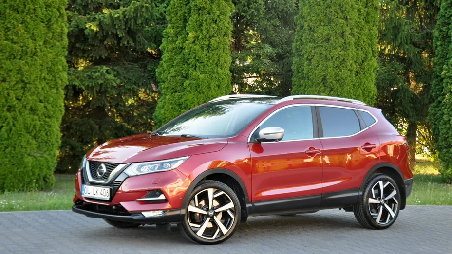 NISSAN Qashqai -