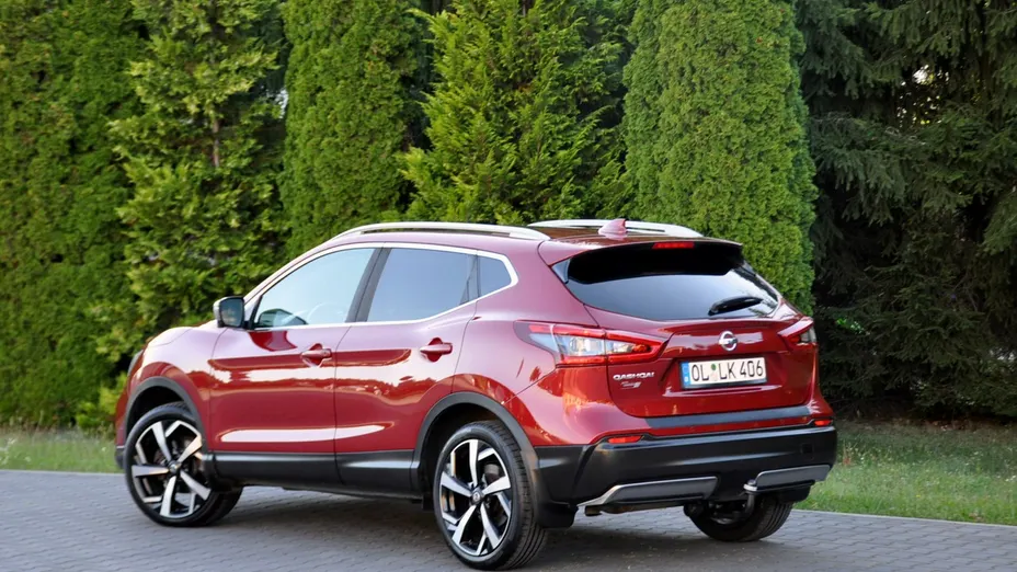 NISSAN Qashqai -