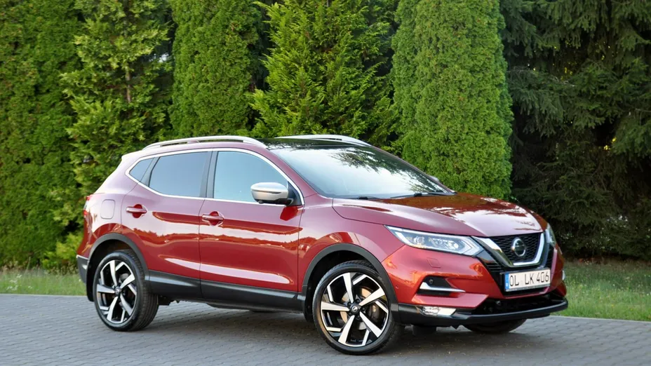 NISSAN Qashqai -