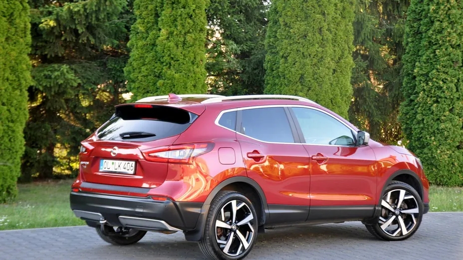 NISSAN Qashqai -