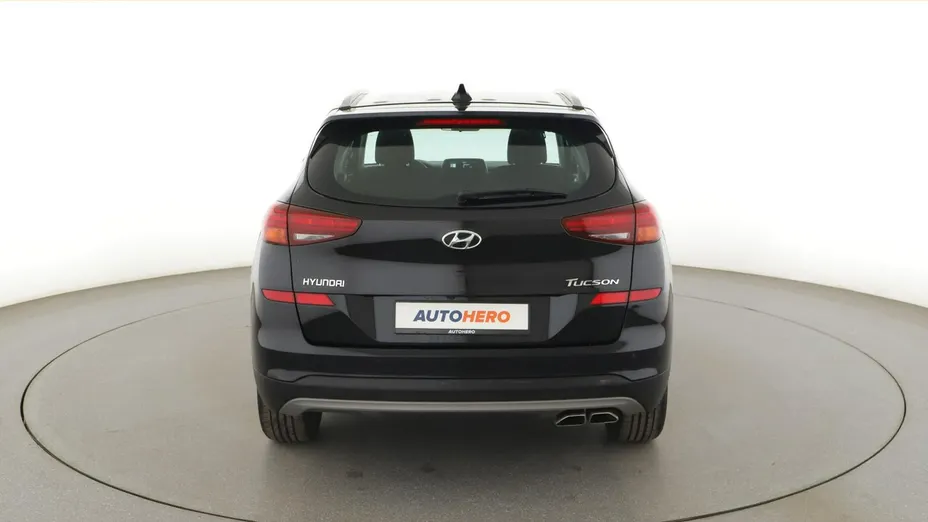HYUNDAI Tucson -