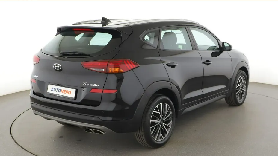 HYUNDAI Tucson -