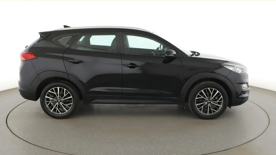 HYUNDAI Tucson -