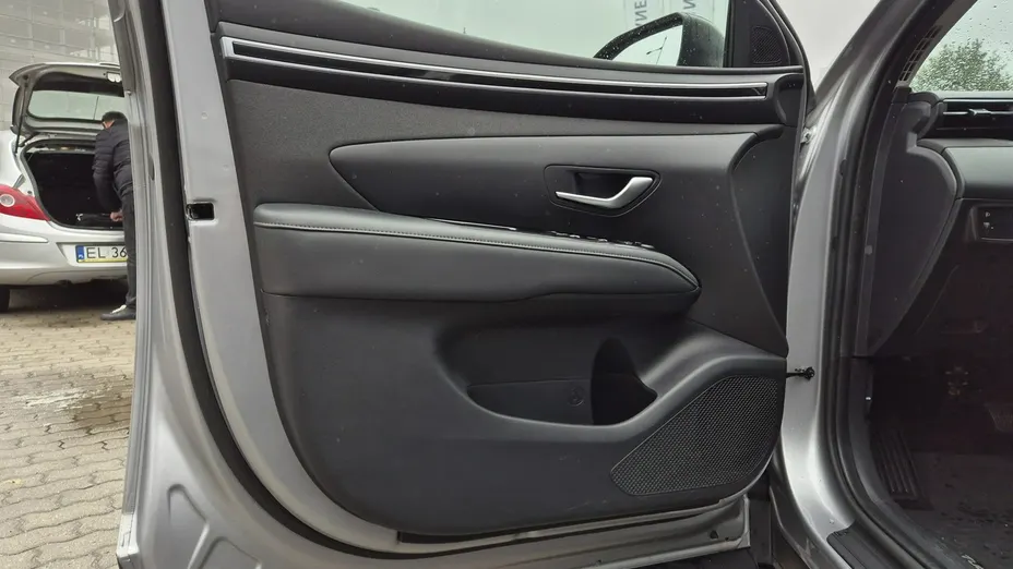 HYUNDAI Tucson -