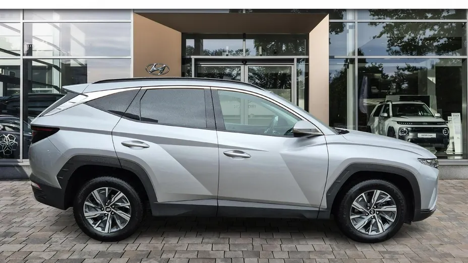HYUNDAI Tucson -