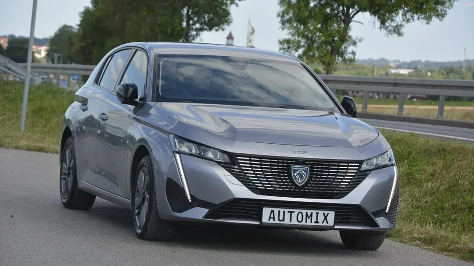 PEUGEOT 308 -