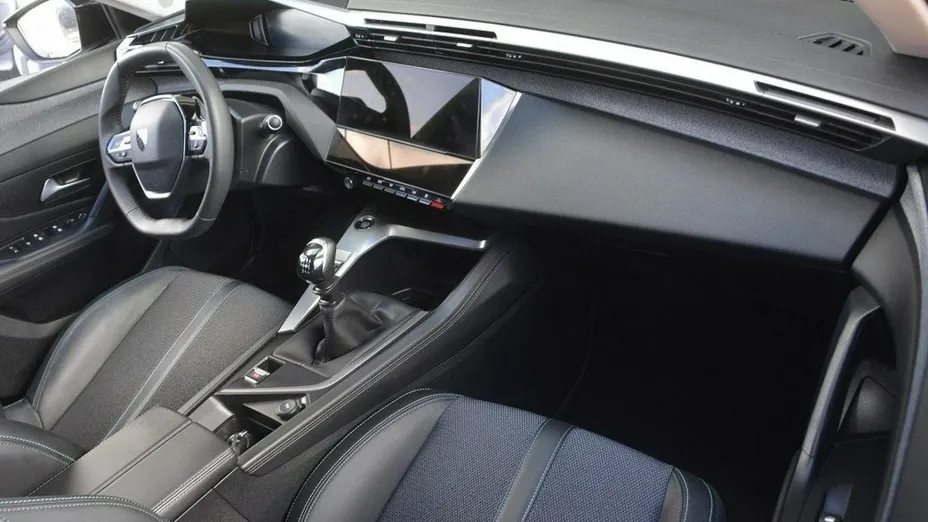 PEUGEOT 308 -