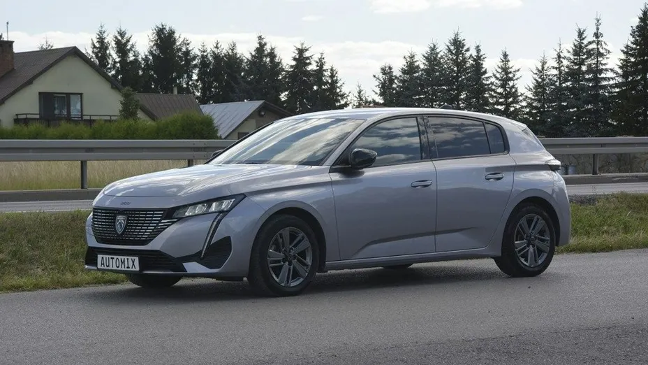 PEUGEOT 308 -
