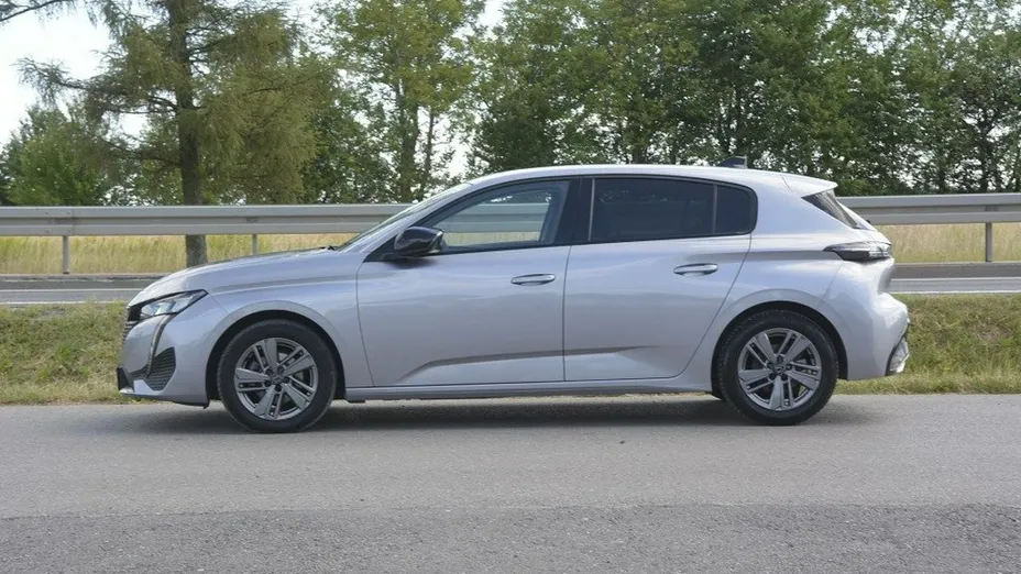 PEUGEOT 308 -