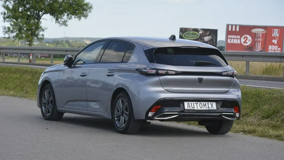 PEUGEOT 308 -