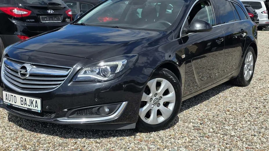 OPEL Insignia -
