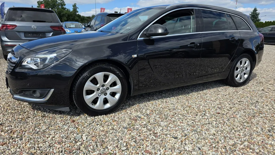 OPEL Insignia -