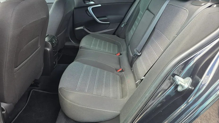OPEL Insignia -