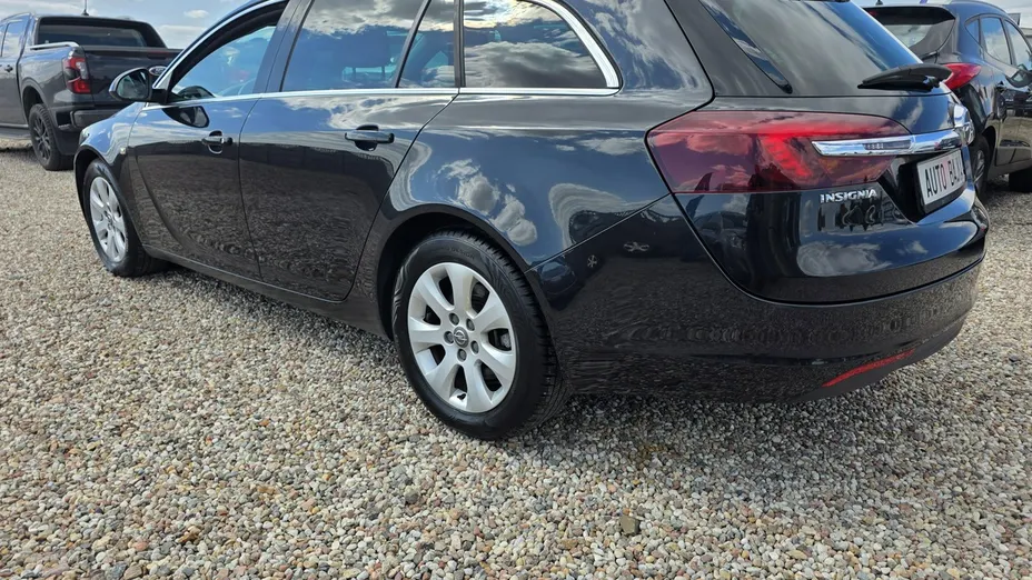 OPEL Insignia -
