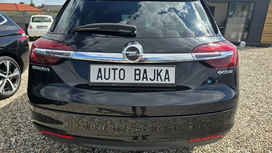OPEL Insignia -