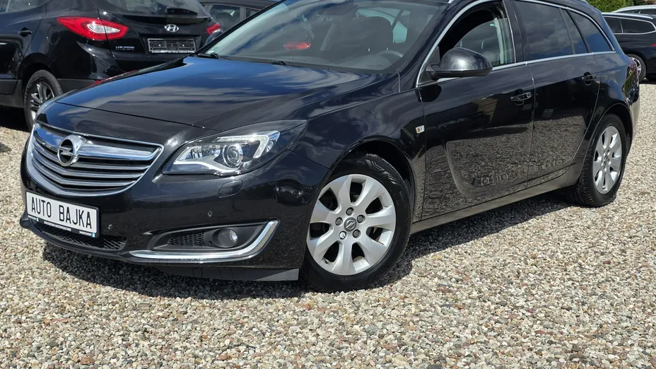 OPEL Insignia -