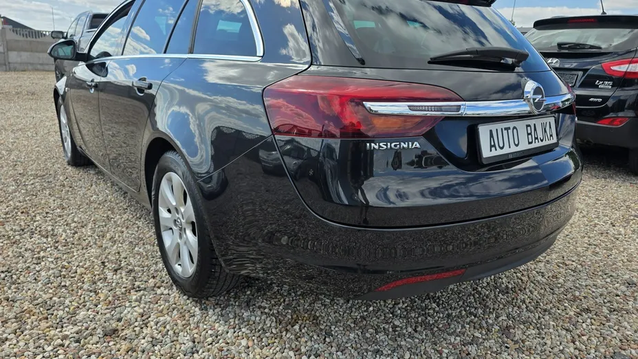 OPEL Insignia -