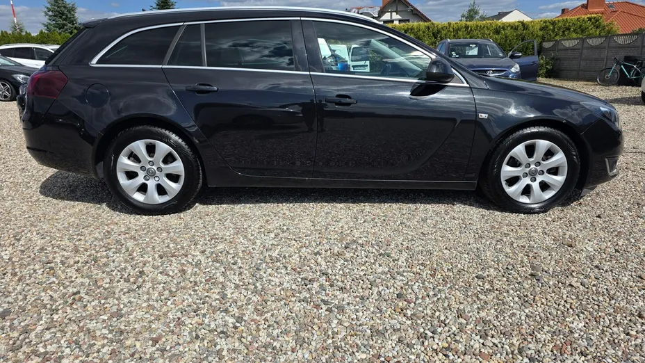 OPEL Insignia -
