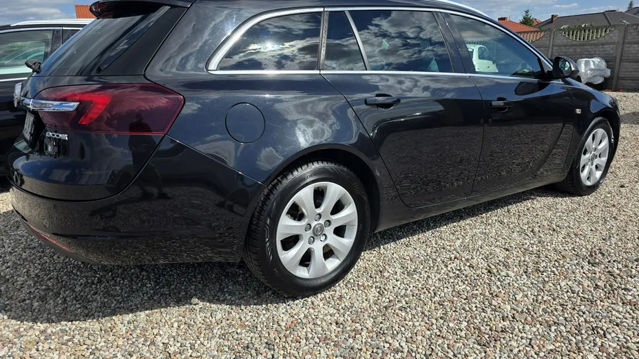 OPEL Insignia -