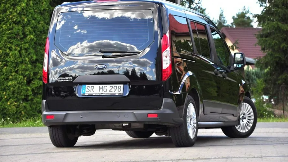 FORD Tourneo Connect -