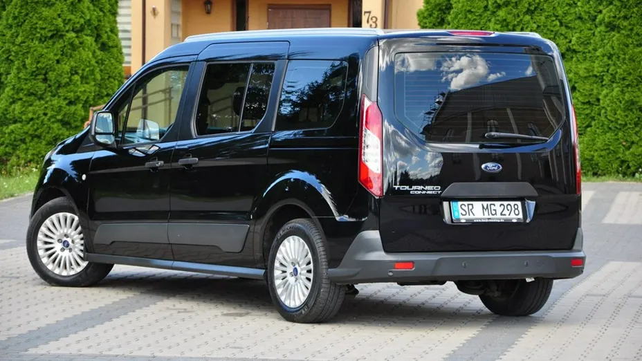 FORD Tourneo Connect -