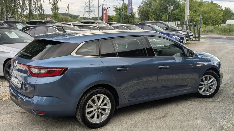 RENAULT Megane -