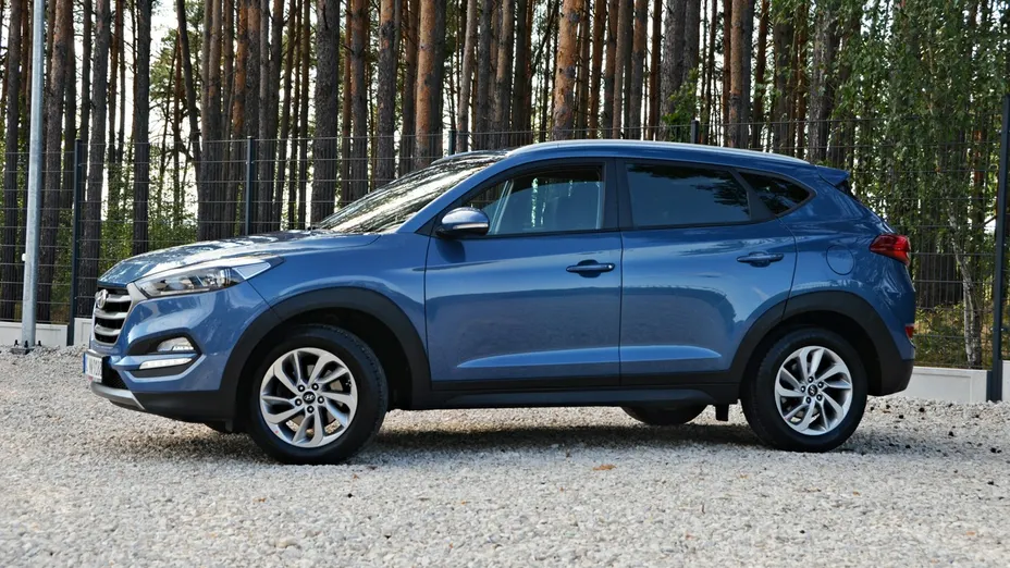 HYUNDAI Tucson -