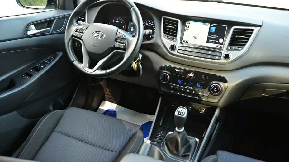 HYUNDAI Tucson -