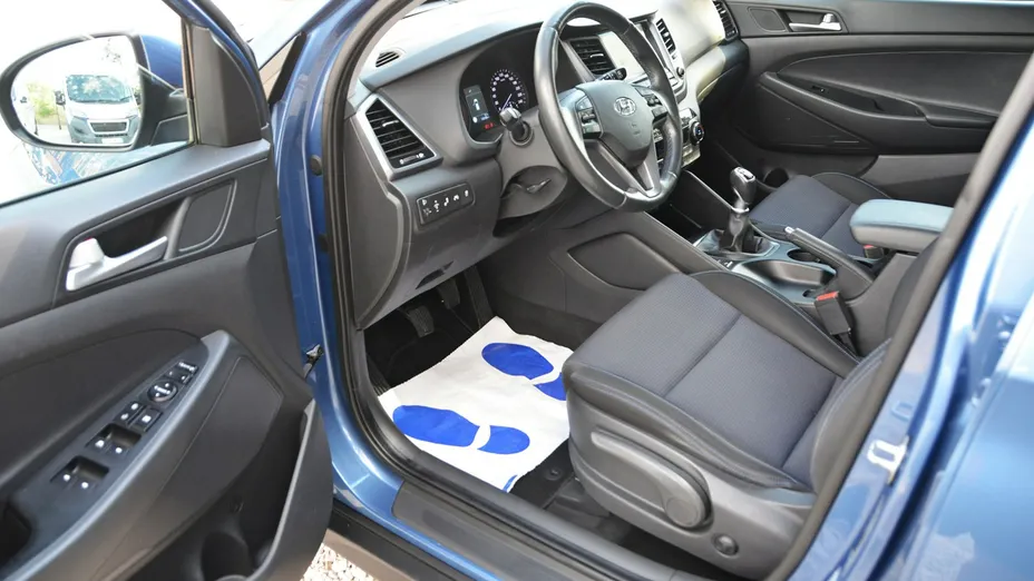 HYUNDAI Tucson -
