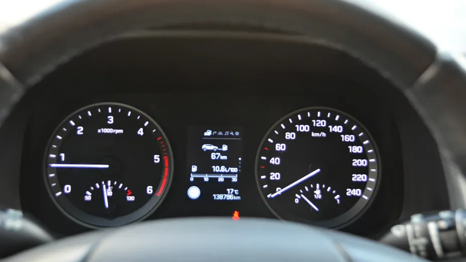 HYUNDAI Tucson -