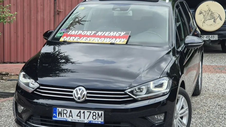 VOLKSWAGEN Golf Sportsvan -