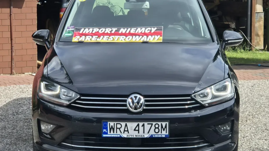 VOLKSWAGEN Golf Sportsvan -