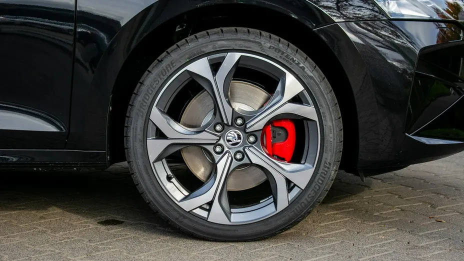 SKODA Octavia -