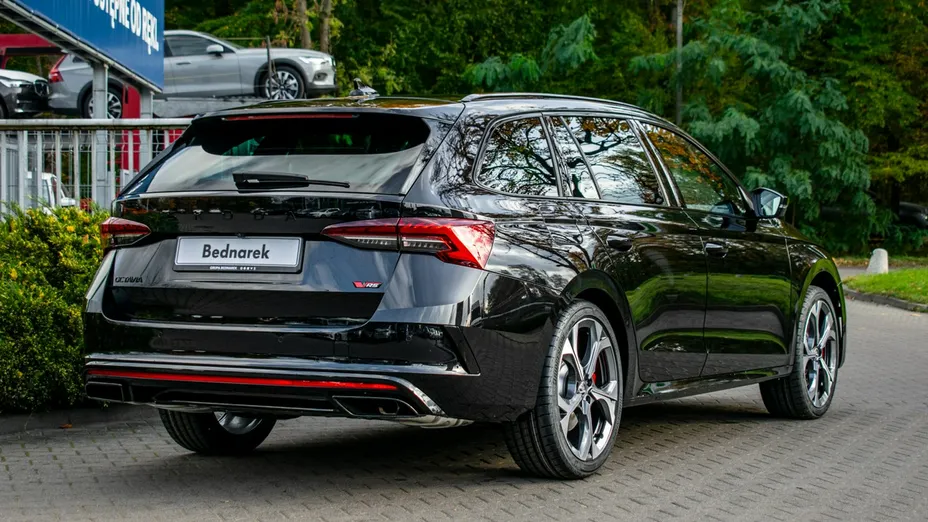 SKODA Octavia -