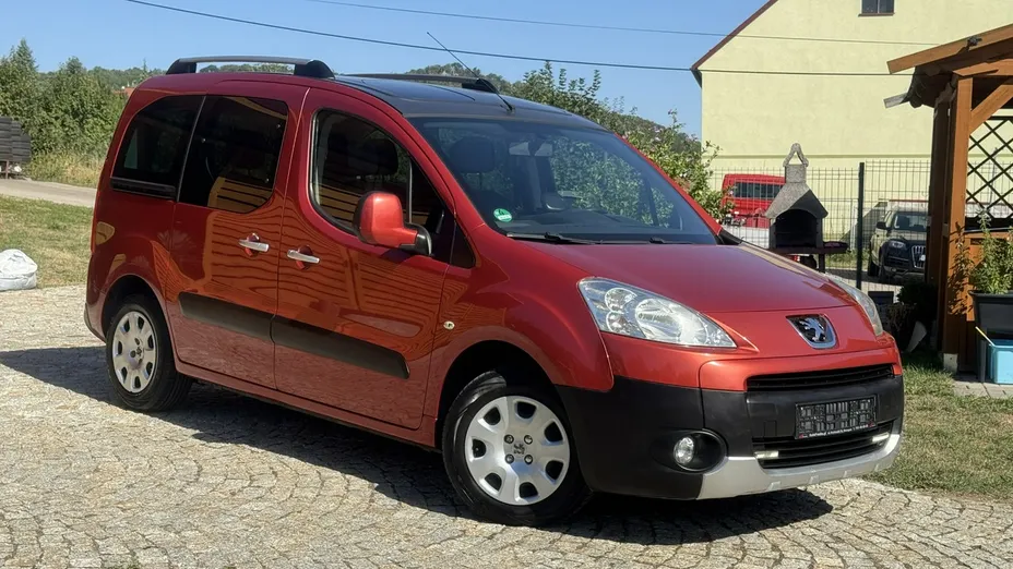 PEUGEOT Partner -