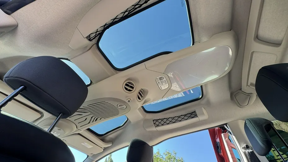 PEUGEOT Partner -