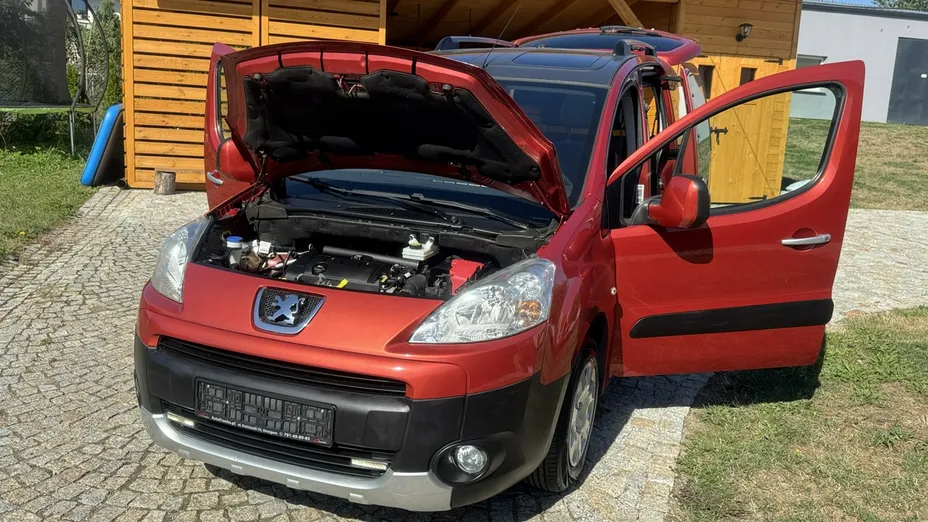 PEUGEOT Partner -