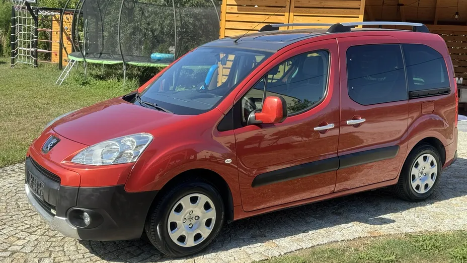 PEUGEOT Partner -