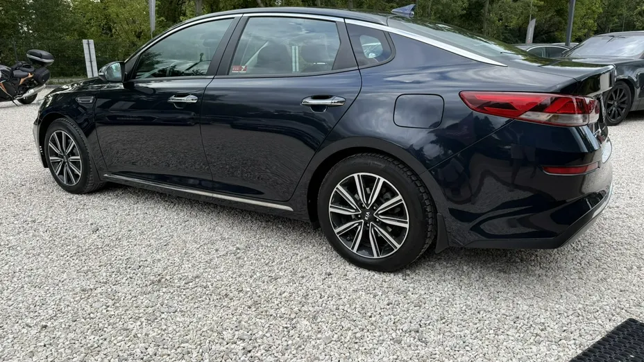 KIA Optima -