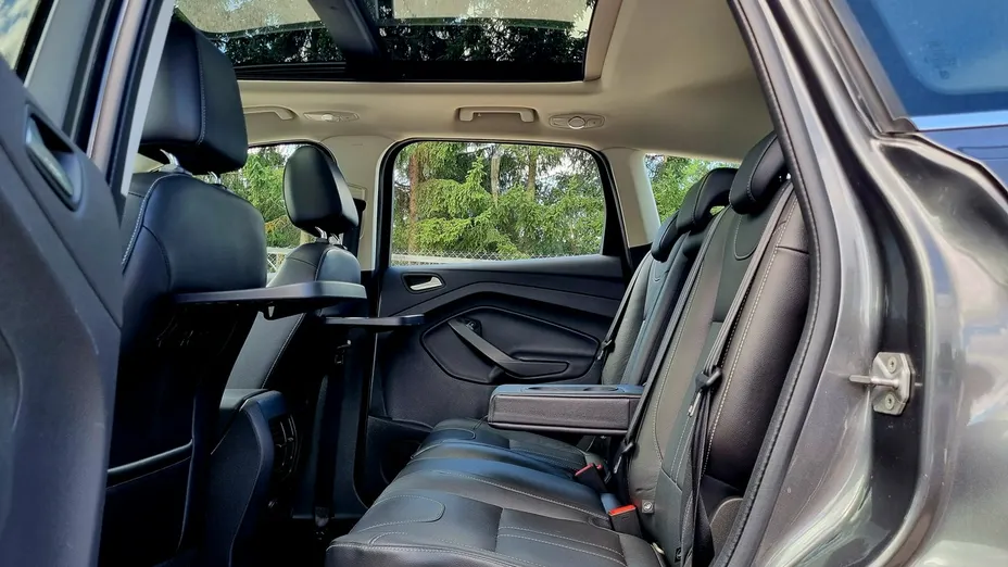 FORD Kuga -