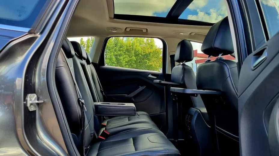FORD Kuga -
