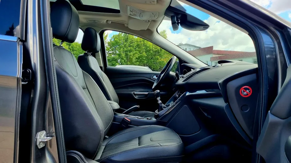 FORD Kuga -