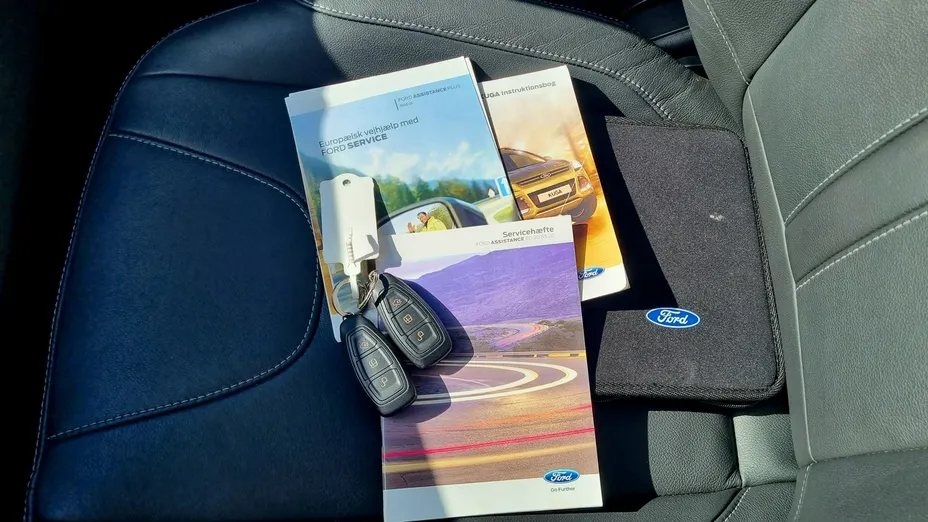 FORD Kuga -