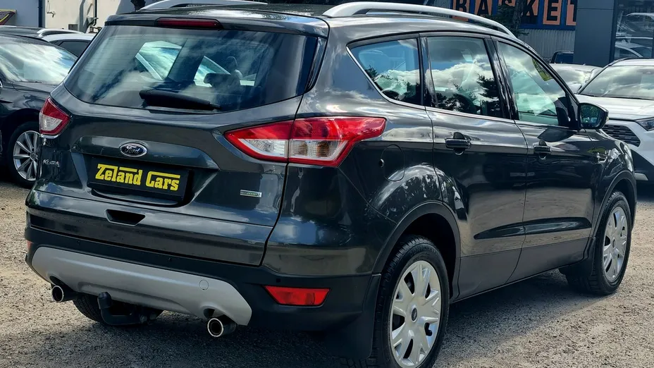 FORD Kuga -