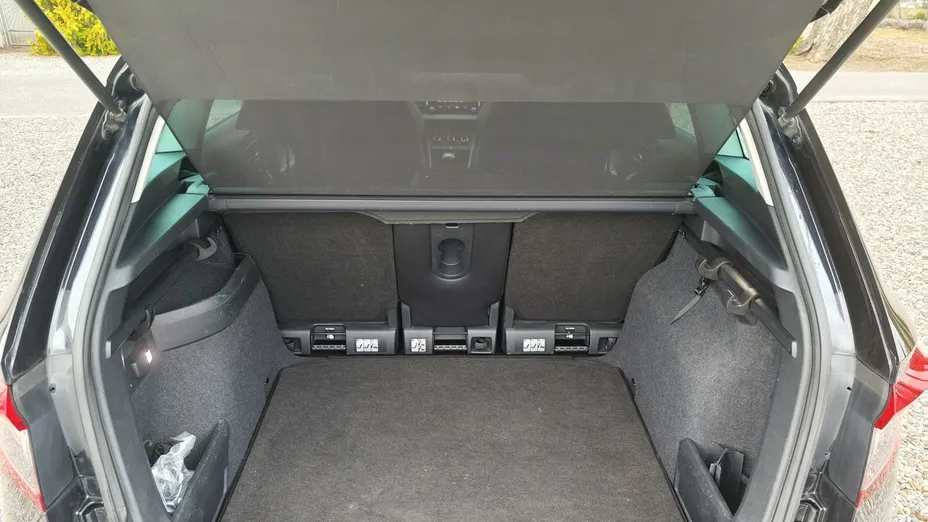 SKODA Karoq -