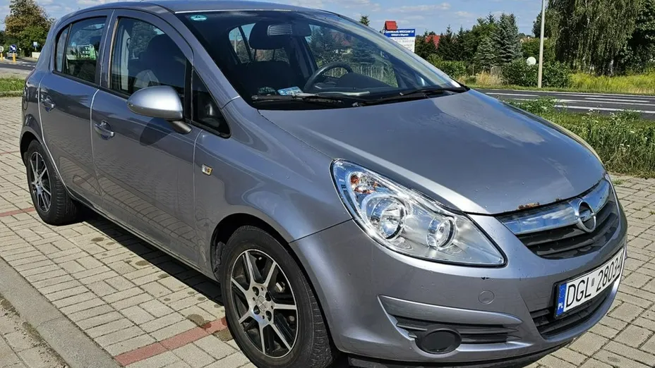 OPEL Corsa -