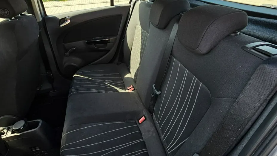 OPEL Corsa -