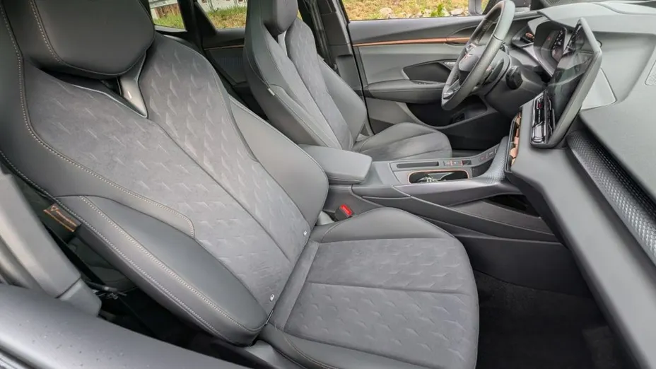 CUPRA Terramar -