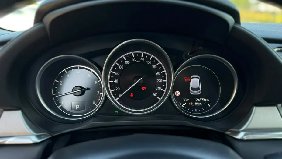 MAZDA 6 -